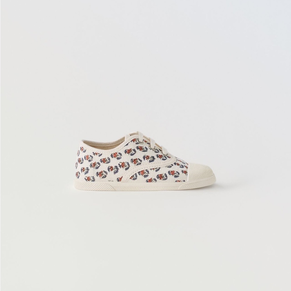 Zara Floral Cotten Sneakers